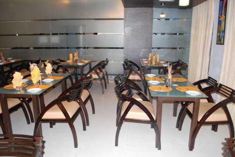 Octave Hotel - Double Road Bangalore Bagian luar foto